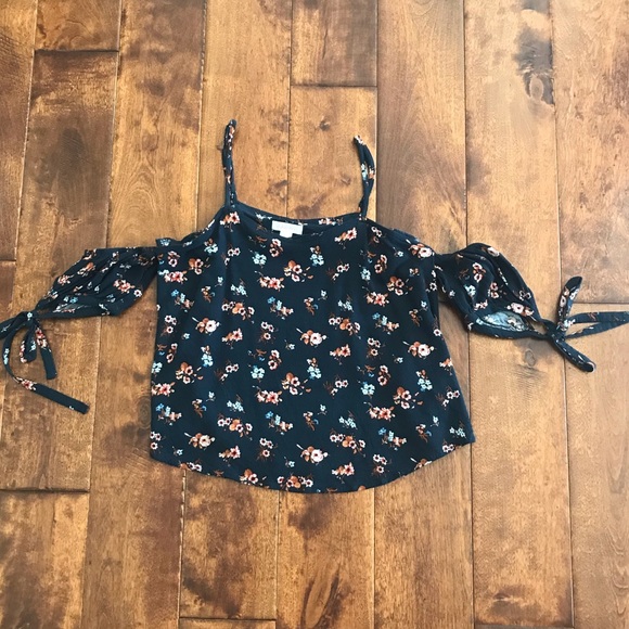 Shirt - Picture 1 of 1